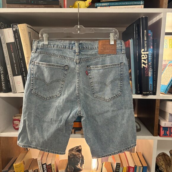 LEVIS MENS SHORTS - Picture 2 of 3
